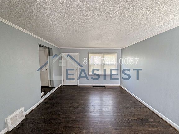 4th image of 5513 Wabash Ave