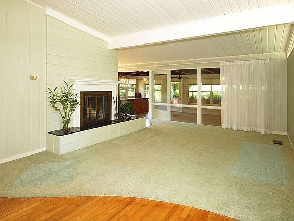 2nd image of 913 Mimosa Dr