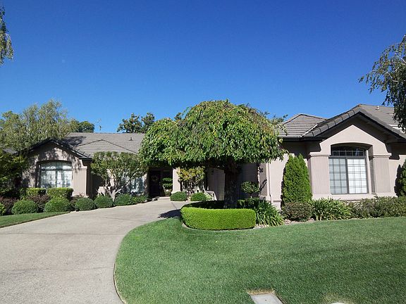 3rd image of 3913 Glen Abby Cir