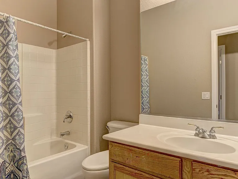 10876 Scamadella St — Photo 14