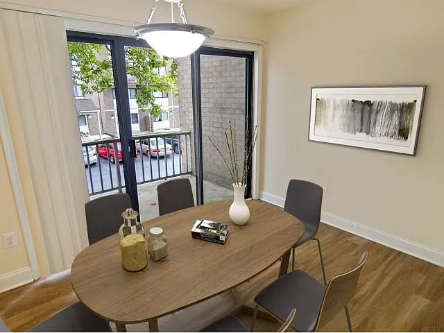 Takoma Landing — Photo 3