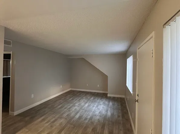 410 U St #A, Sacramento, CA 95818