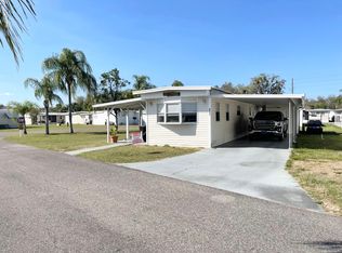 5127 Peninsula St, Zephyrhills, FL 33541