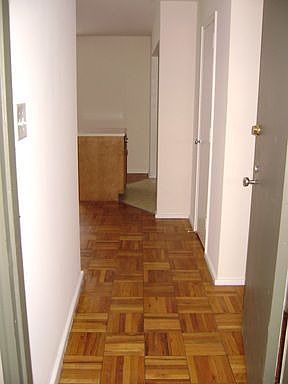 2nd image of 518 E Town St APT 520
