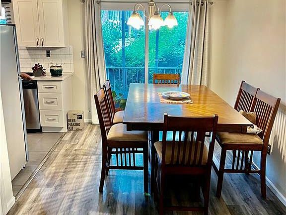 5th image of 48 Bon Aire Cir APT C10