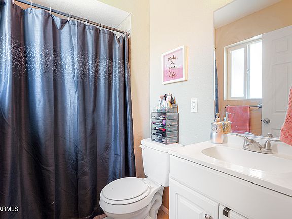 4th image of 519 E IRENE Street