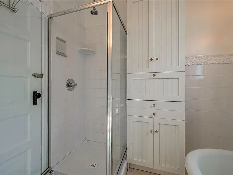 525 Liberty St — Photo 33
