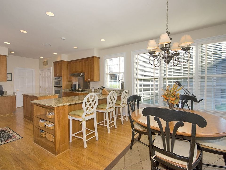 3542 Glasgow Ln Keswick VA Zillow