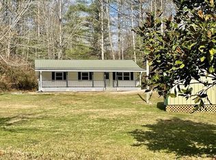 772 Sandy Ridge Rd, Campton, KY 41301