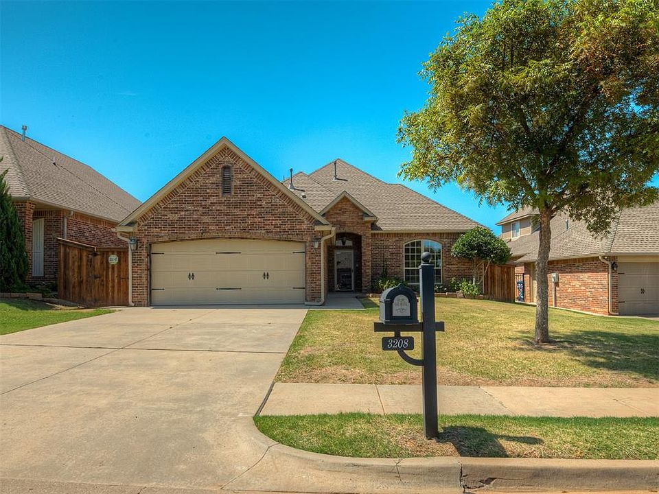 1st image of 3208 SW 137th Ct