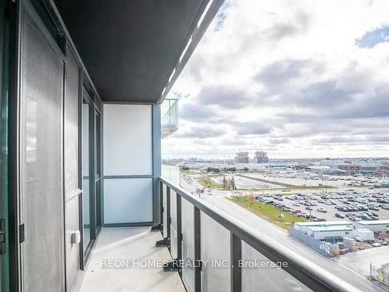 7895 Jane St #807 — Photo 11