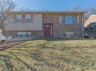 35 Hillside Dr, Wilder, KY 41071
