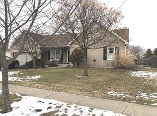 1204 Country Dr, Shorewood, IL