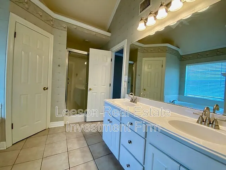 6015 Jason St — Photo 10