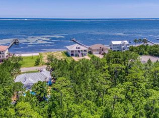 1539 Winding Shore Dr, Gulf Breeze, FL 32563
