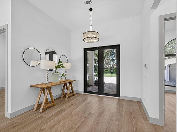 5th image of 18240 SE Heritage Drive