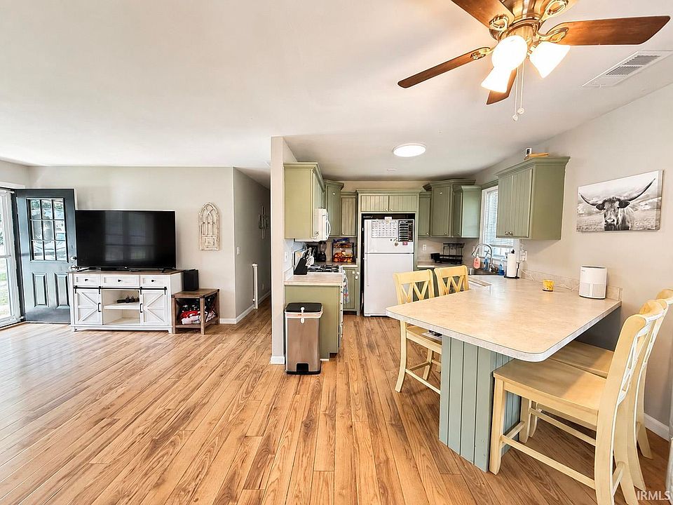 464 Les Dr, Chandler, IN 47610 | Zillow