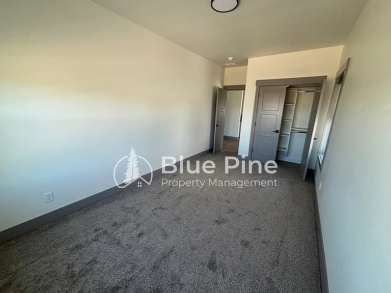 5133 Beach Dr #1 — Photo 15