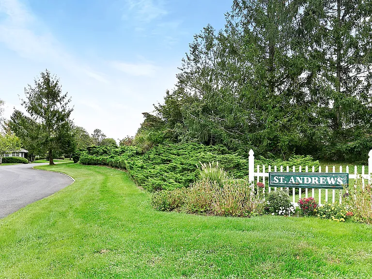 24 Saint Andrews Cir — Photo 15