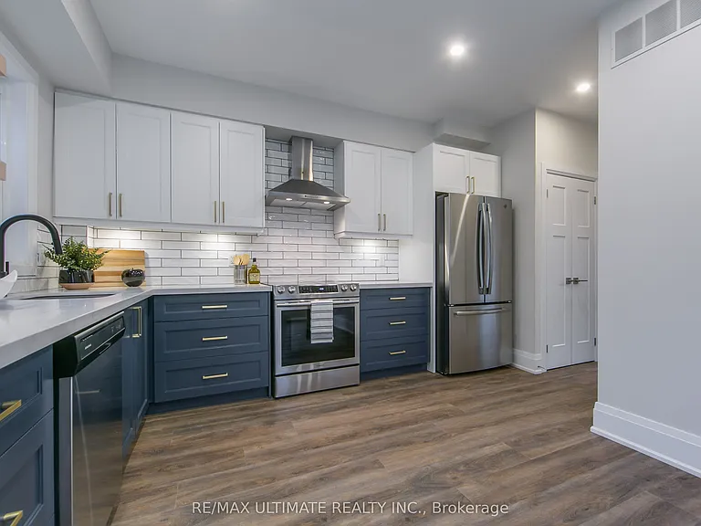 19 Fernwood Park Ave #MAIN — Photo 15