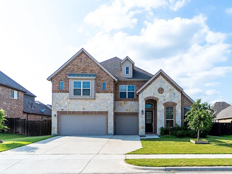 1st image of 3004 Charles Dr