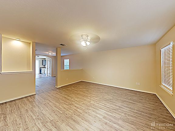 3rd image of 11222 Dublin Woods