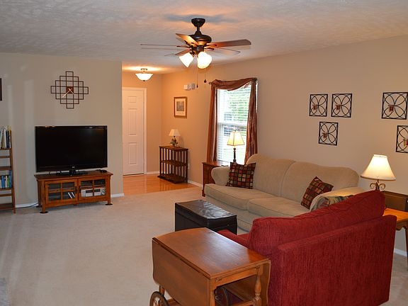 4th image of 2864 Meadow Gln