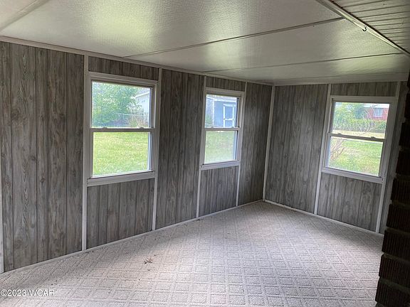 5th image of 749 Mackenzie Dr