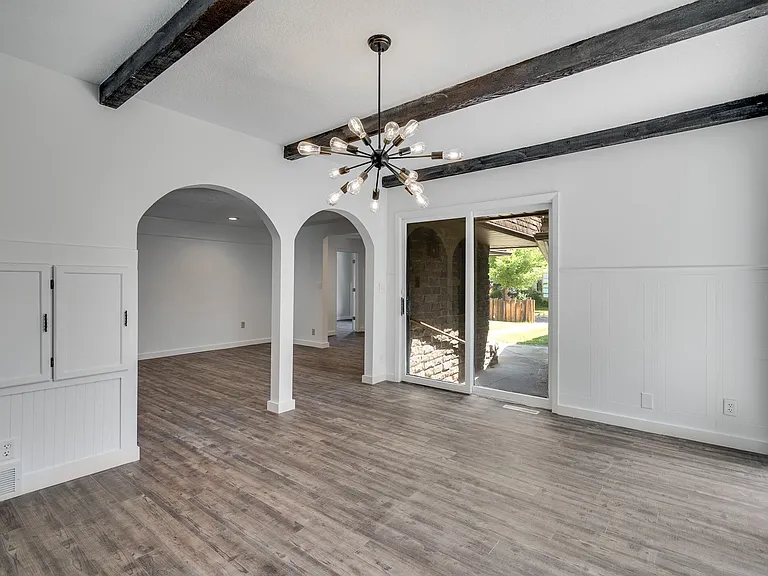 2422 Howard St NE #1 — Photo 6