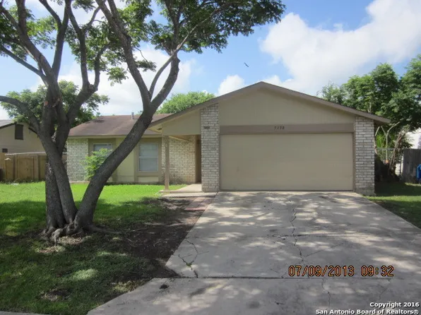 5138 Tom Stafford Dr, Kirby, TX 78219
