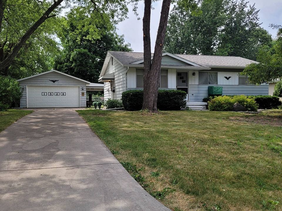 1st image of 1528 Mackinaw Dr