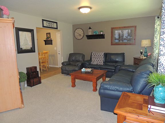 2nd image of 480 N Crimson Dr