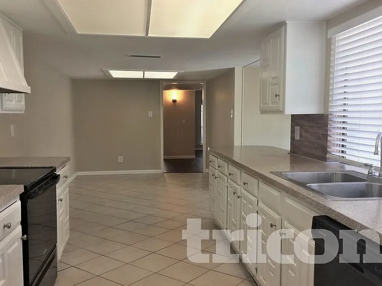 5105 Ragan Dr — Photo 4
