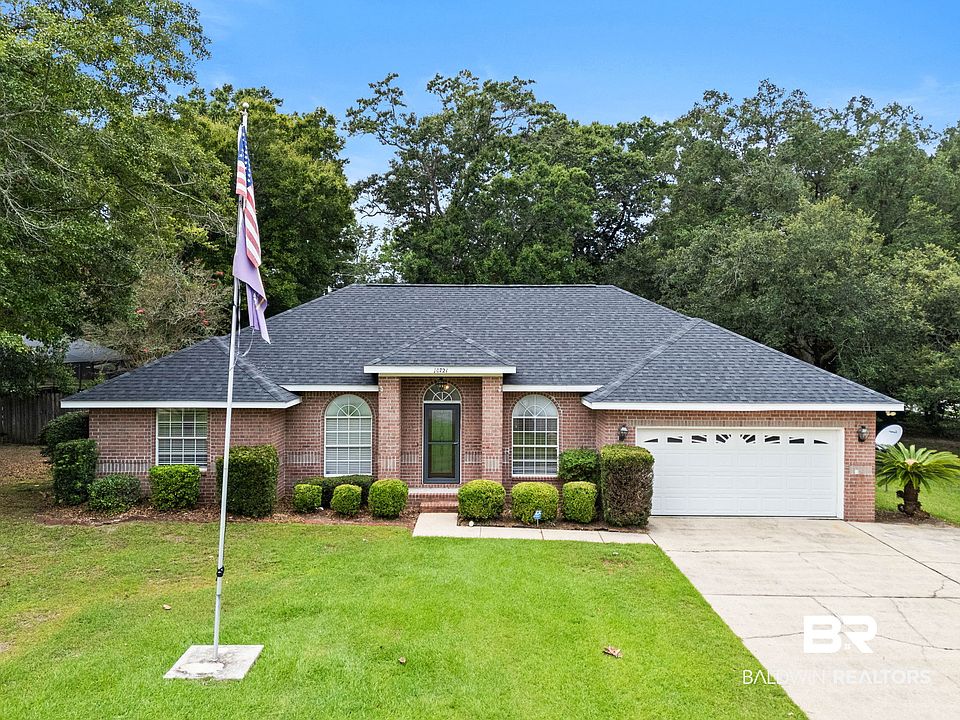 1st image of 10721 Magnolia Ln