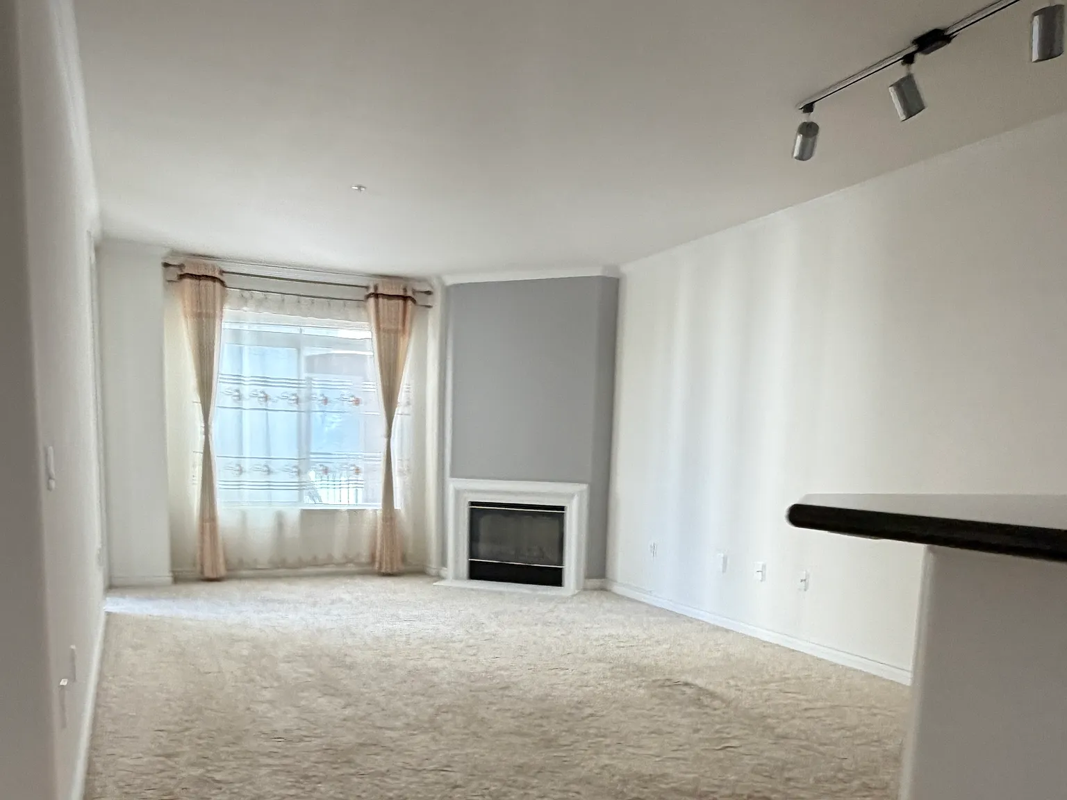 9263 Regents Rd — Photo 2