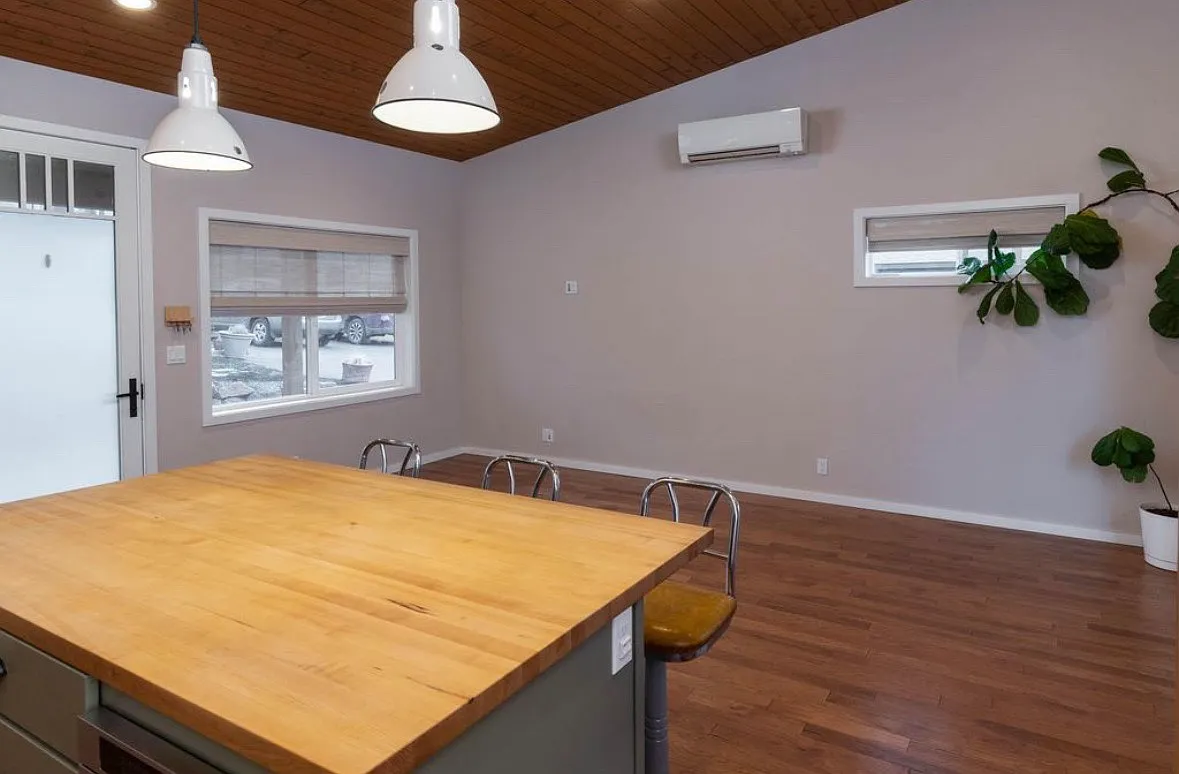 2 bed, 800 sqft, $2,100 — Photo 4