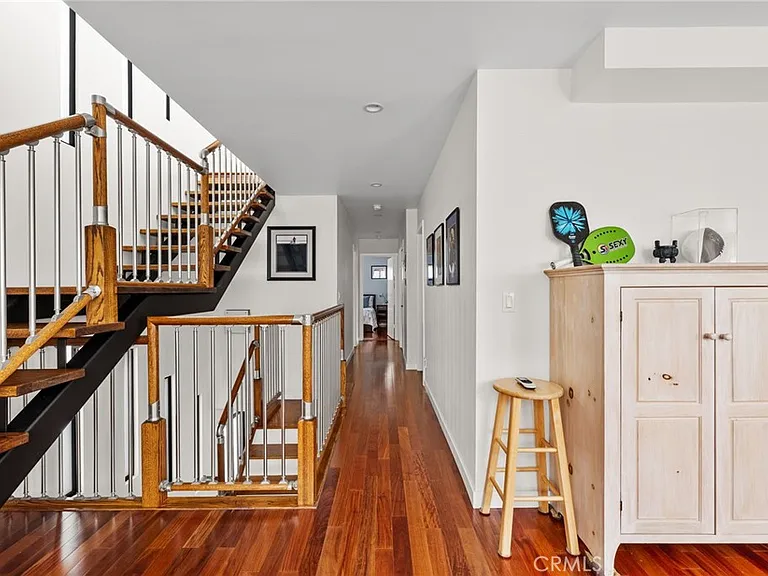 925 Monterey Blvd — Photo 24