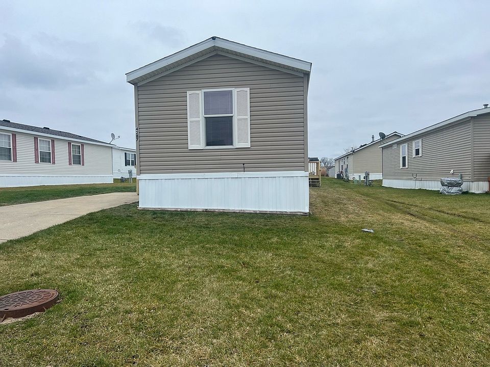 1st image of 1132 Hunters Glen Blvd #79