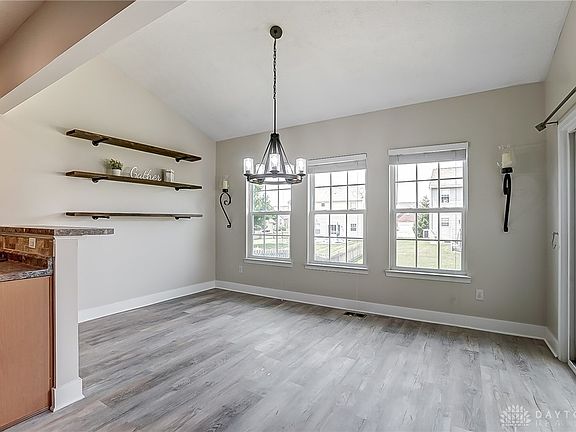 5th image of 3325 Federalist Dr