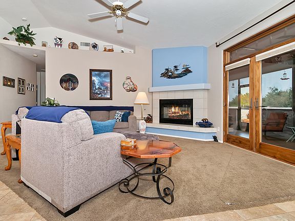 4th image of 1151 S Vista Grande Dr