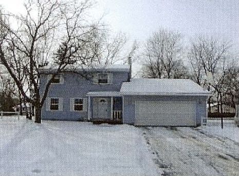 2nd image of 2543 Bartlett Ave