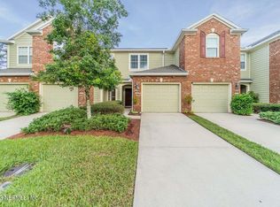 6982 Roundleaf Dr, Jacksonville, FL 32258