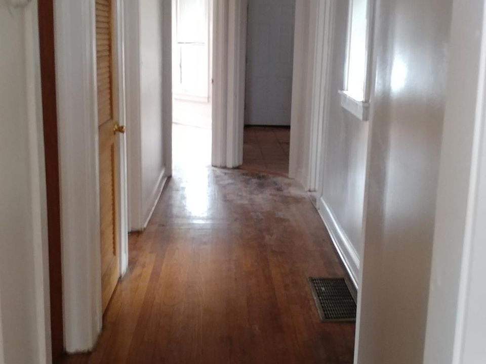 2nd image of 4010 W Jackson Blvd APT 1