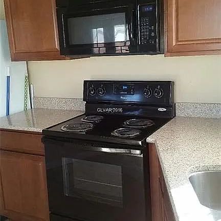 5th image of 2245 La Puente St #1