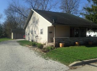 904 W Columbia St, Danville, IL 61832