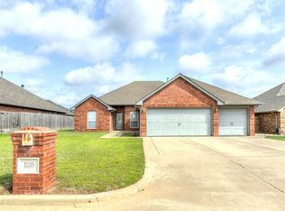 539 NE 21st St, Newcastle, OK 73065
