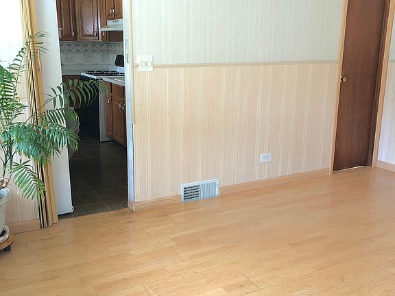 2nd image of 7032 Lowell Dr