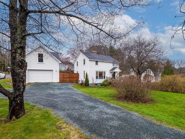 301 Waverley Rd, Dartmouth, NS B2X 2E2