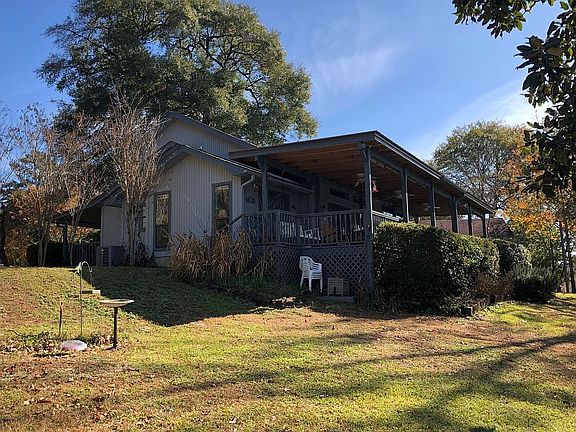 3rd image of 133 Robinhood Ln W