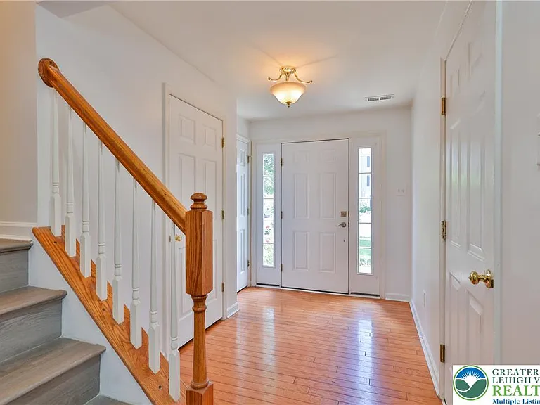 7832 Red Hawk Ct — Photo 2